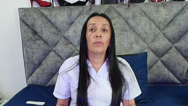 Shantey Laurent online show from 02-18-26, 05:42