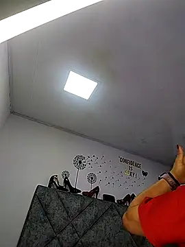 Shantey Laurent online show from 02-10-26, 02:27