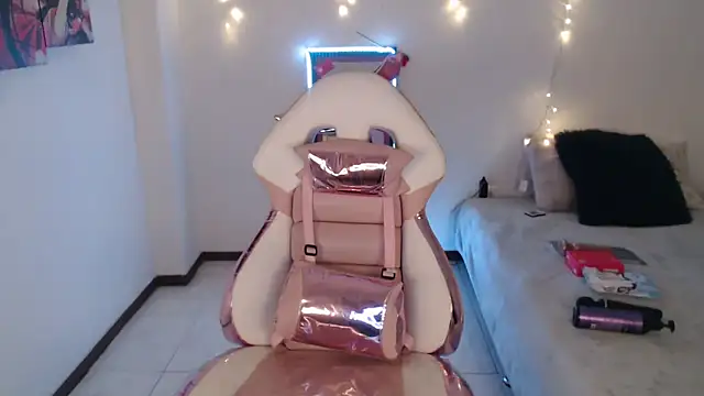 Maddy Vicius19 online show from 02-19-26, 02:52