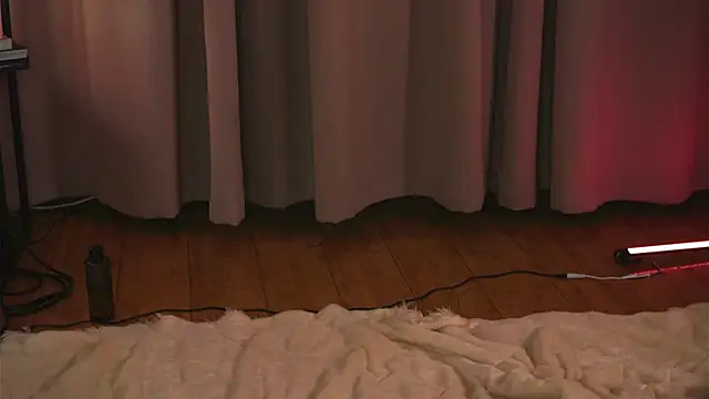 LoveSeekins online show from 06-08-26, 01:28