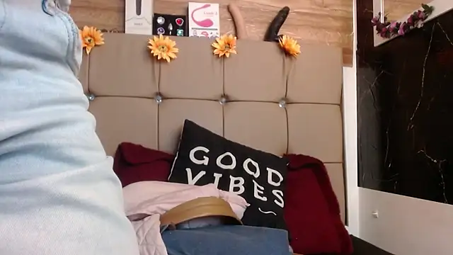 MIA  SPENCER online show from 02-26-26, 12:05