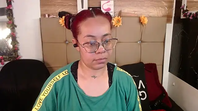 MIA  SPENCER online show from 04-21-26, 03:51