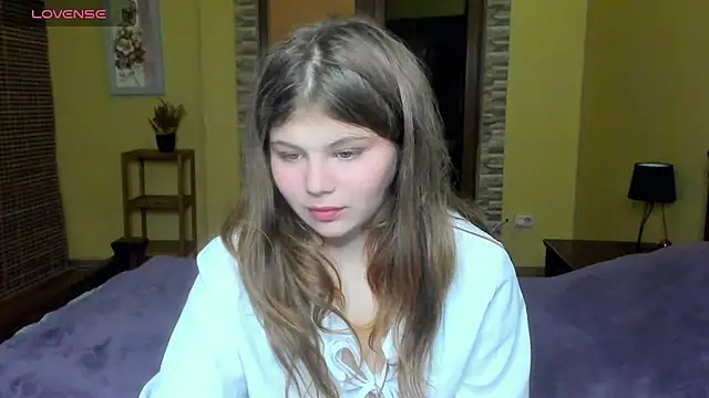 Snapshot of Lilly_Jess chatting on 10-22-25, 06:18 Lilly Jess online show from 10-22-25, 06:18