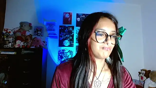 carolinerue online show from 10-14-25, 05:52