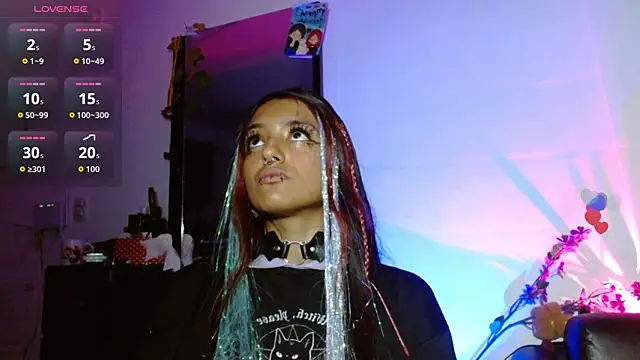 carolinerue online show from 10-08-25, 08:27