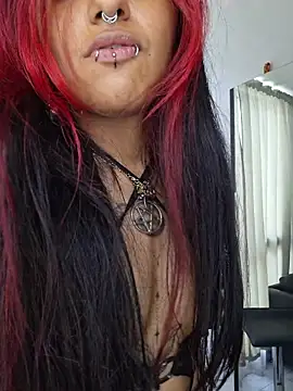 carolinerue online show from 03-31-26, 05:26