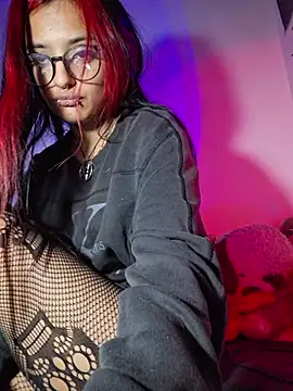 carolinerue online show from 01-18-26, 12:08