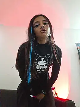 carolinerue online show from 10-28-25, 10:58