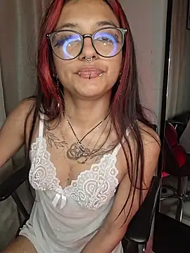 carolinerue online show from 04-08-26, 09:00