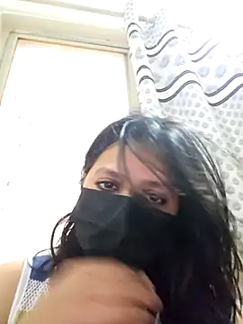 Snapshot of Punecouple5 chatting on 10-11-25, 12:28 Punecouple5 online show from 10-11-25, 12:28