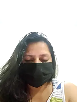 Snapshot of Punecouple5 chatting on 09-17-25, 06:43 Punecouple5 online show from 09-17-25, 06:43