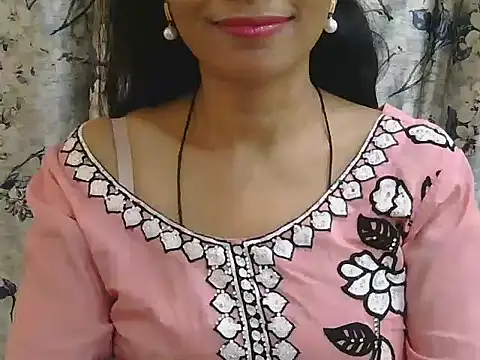 Snapshot of MISS_SOMIYA chatting on 08-03-26, 03:29 MISS SOMIYA online show from 08-03-26, 03:29