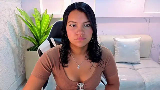 Snapshot of antonela_tp chatting on 09-17-25, 12:40 antonela tp online show from 09-17-25, 12:40