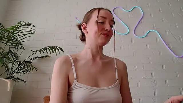 WhitePrincessLuna online show from 05-08-26, 01:04
