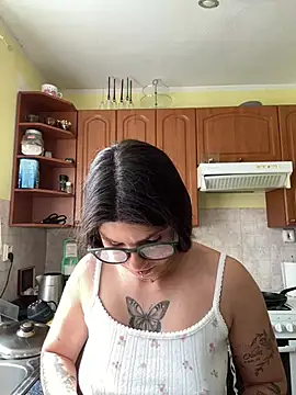 Brutecia2002 online show from 03-25-26, 10:47