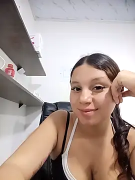 Shell Latina online show from 03-26-26, 04:33