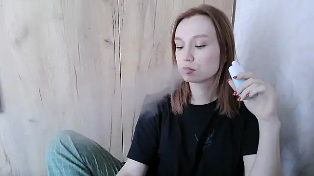 Snapshot of RegitGirlss chatting on 11-01-25, 12:10 RegitGirlss online show from 11-01-25, 12:10