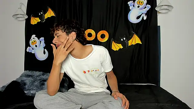 maicol cum23 online show from 10-25-25, 04:33