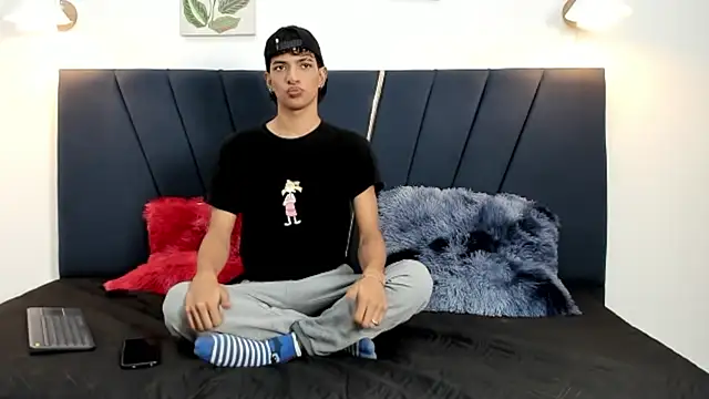 maicol cum23 online show from 10-02-25, 01:58