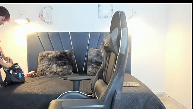 maicol cum23 online show from 09-12-25, 03:34