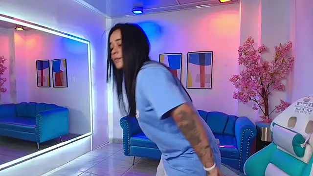 Black roseee online show from 06-05-26, 03:33