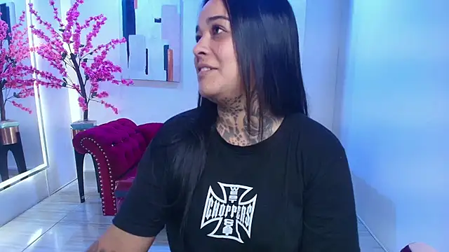 Black roseee online show from 01-06-26, 03:32