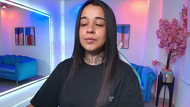 Black roseee online show from 06-11-26, 03:36