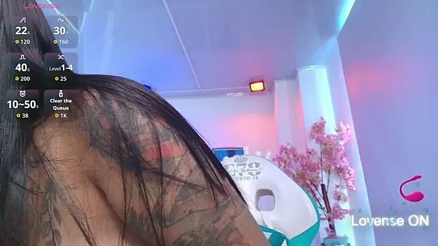 Black roseee online show from 05-17-26, 03:45