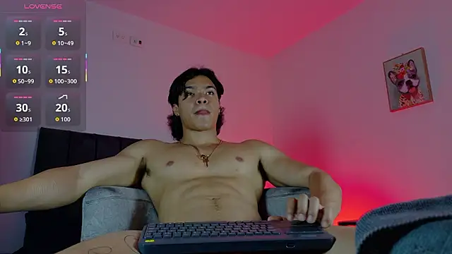 Snapshot of adriel_escalante chatting on 02-26-26, 03:28 adriel escalante online show from 02-26-26, 03:28