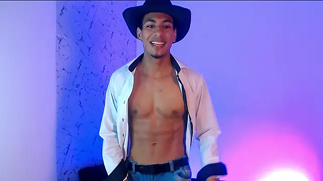 Snapshot of lorian_vikel chatting on 02-15-26, 04:35 lorian vikel online show from 02-15-26, 04:35