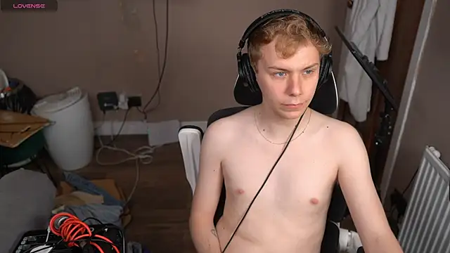 scottishtwink01 online show from 07-09-26, 09:25