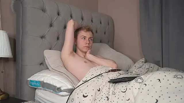scottishtwink01 online show from 05-10-26, 09:49