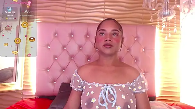 Snapshot of SofyTaylori chatting on 09-30-25, 07:09 SofyTaylori online show from 09-30-25, 07:09