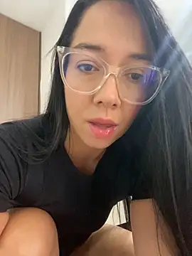 Snapshot of gaby_wild_fire chatting on 09-18-25, 03:15 gaby wild fire online show from 09-18-25, 03:15