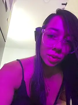 Snapshot of gaby_wild_fire chatting on 09-25-25, 03:18 gaby wild fire online show from 09-25-25, 03:18
