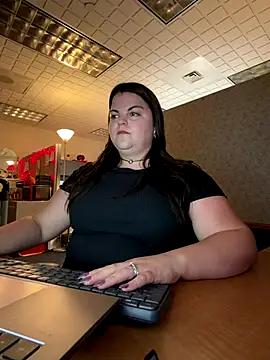 PlayWithBrittany online show from 10-22-25, 01:43