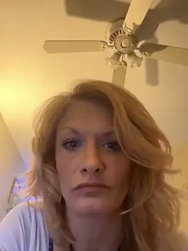 Daphneflor online show from 04-27-26, 04:10
