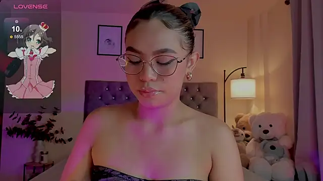 OxanaFedorova1- online show from 04-15-26, 09:15