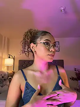 OxanaFedorova1- online show from 02-18-26, 09:11