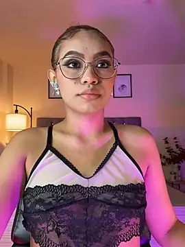 Snapshot of OxanaFedorova1- chatting on 05-16-26, 08:52 OxanaFedorova1- online show from 05-16-26, 08:52