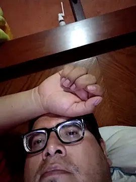 Santiagoqro85 online show from 10-15-25, 03:49