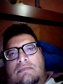 Santiagoqro85 online show from 10-01-25, 03:00