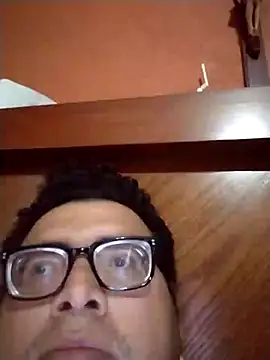 Santiagoqro85 online show from 11-02-25, 10:48