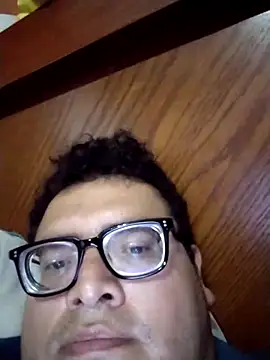 Santiagoqro85 online show from 10-12-25, 01:34