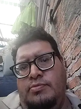 Santiagoqro85 online show from 10-13-25, 07:26