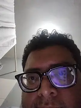 Santiagoqro85 online show from 04-07-26, 02:57