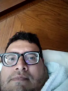 Santiagoqro85 online show from 09-20-25, 05:07