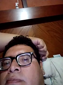 Santiagoqro85 online show from 10-09-25, 03:29