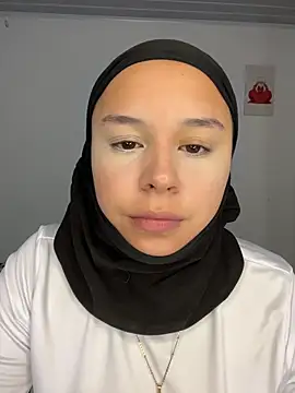 rhizanthella  online show from 10-29-25, 06:51