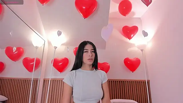 nicol giraldoo online show from 02-15-26, 03:51